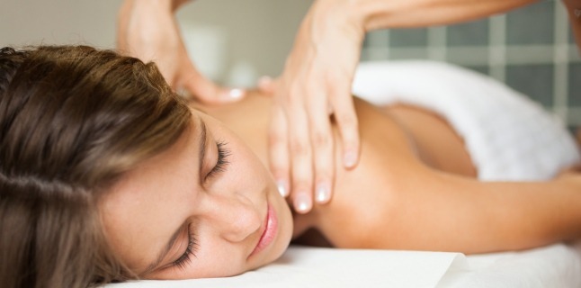 Cum te ajuta un masaj terapeutic?
