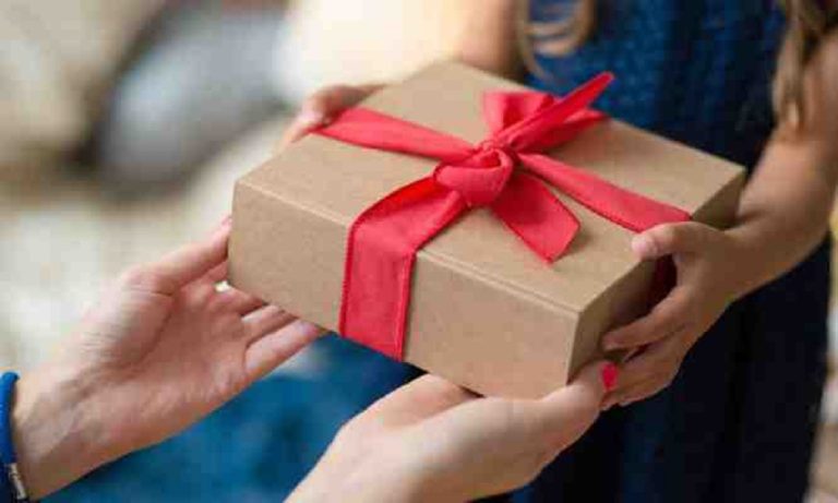 Cum s? alegi un cadou ideal pentru persoanele dragi